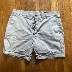 Men’s 7” Khaki Shorts